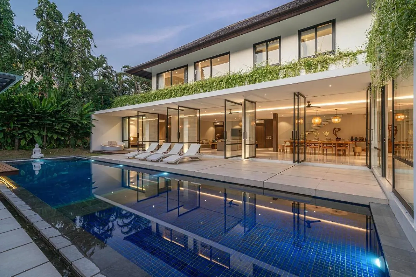 Sujiva Estate - Tranquil 5Br Villa W Huge Pool! Seminyak