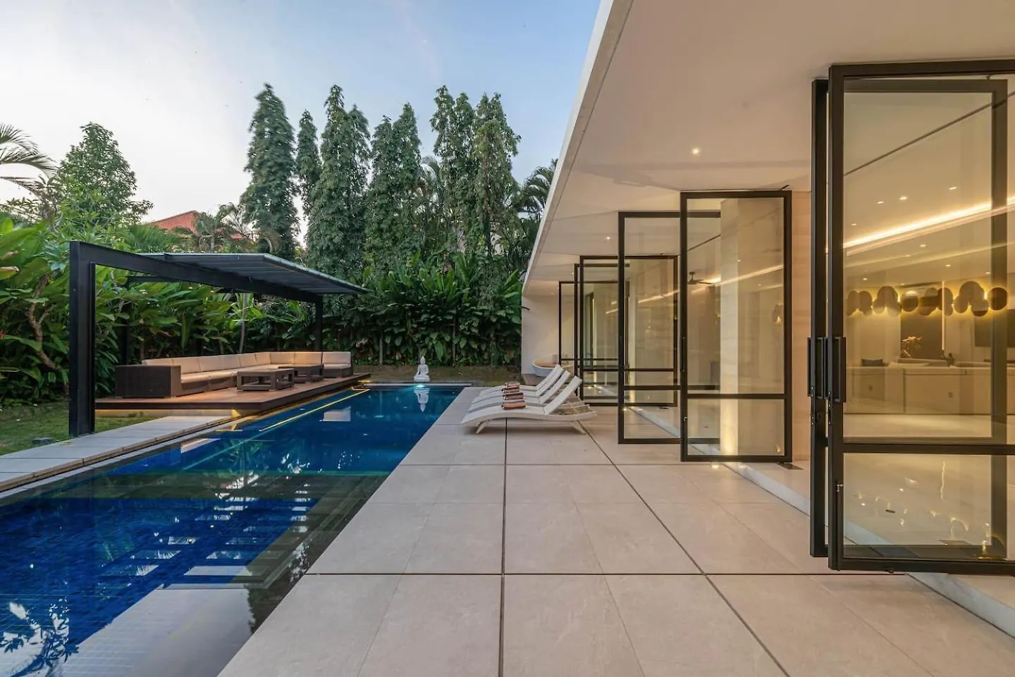 Sujiva Estate - Tranquil 5Br Villa W Huge Pool! Seminyak  Seminyak (Bali)