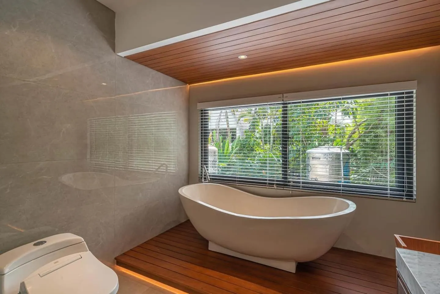 Sujiva Estate - Tranquil 5Br Villa W Huge Pool! Seminyak  0*, Seminyak (Bali) Indonesia