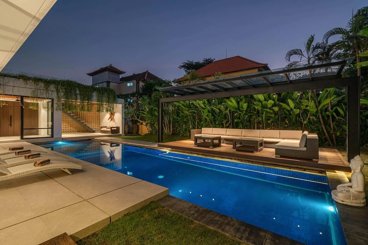 Sujiva Estate - Tranquil 5Br Villa W Huge Pool! Seminyak  Indonesia