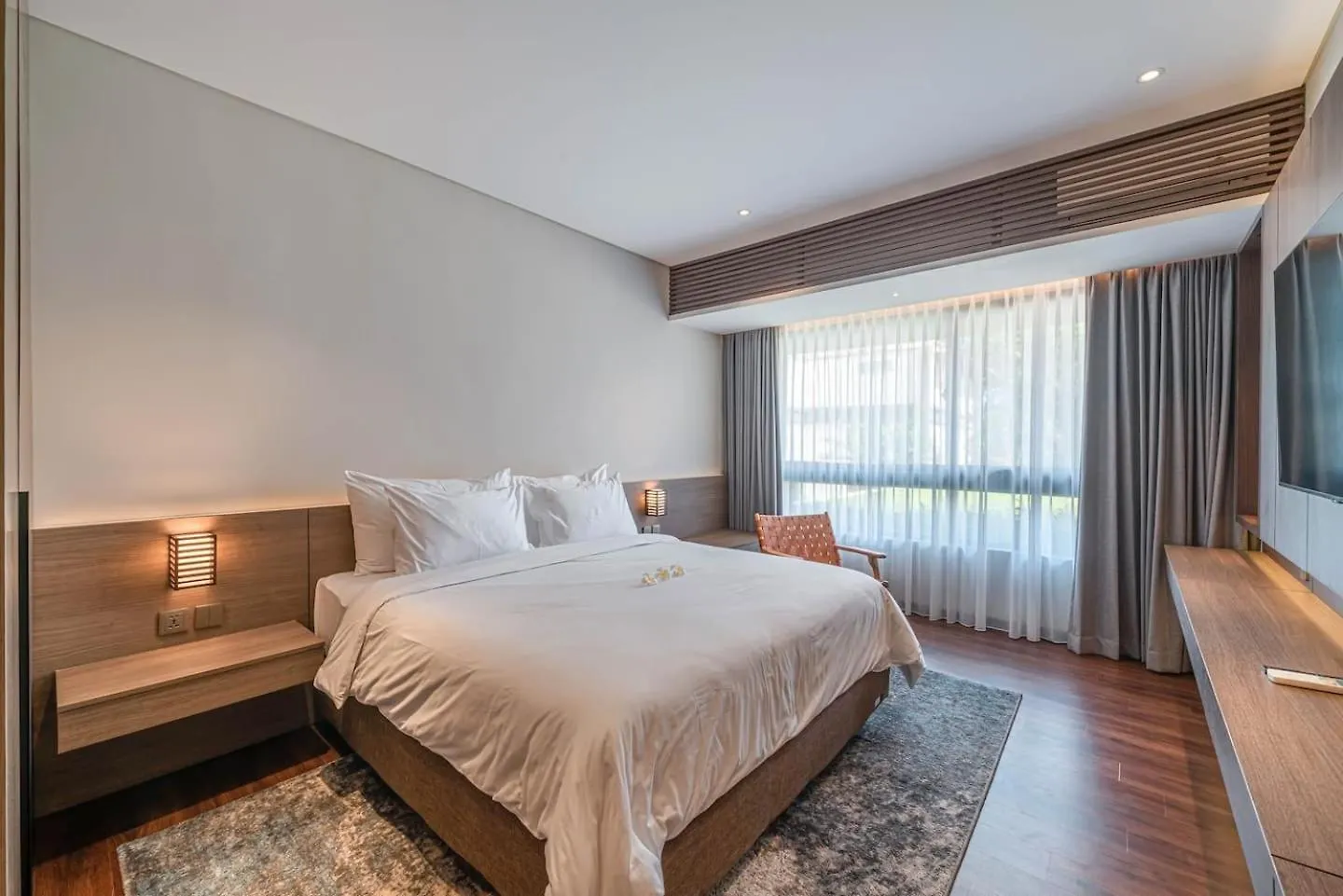 Sujiva Estate - Tranquil 5Br Villa W Huge Pool! Seminyak  0*, Seminyak (Bali)