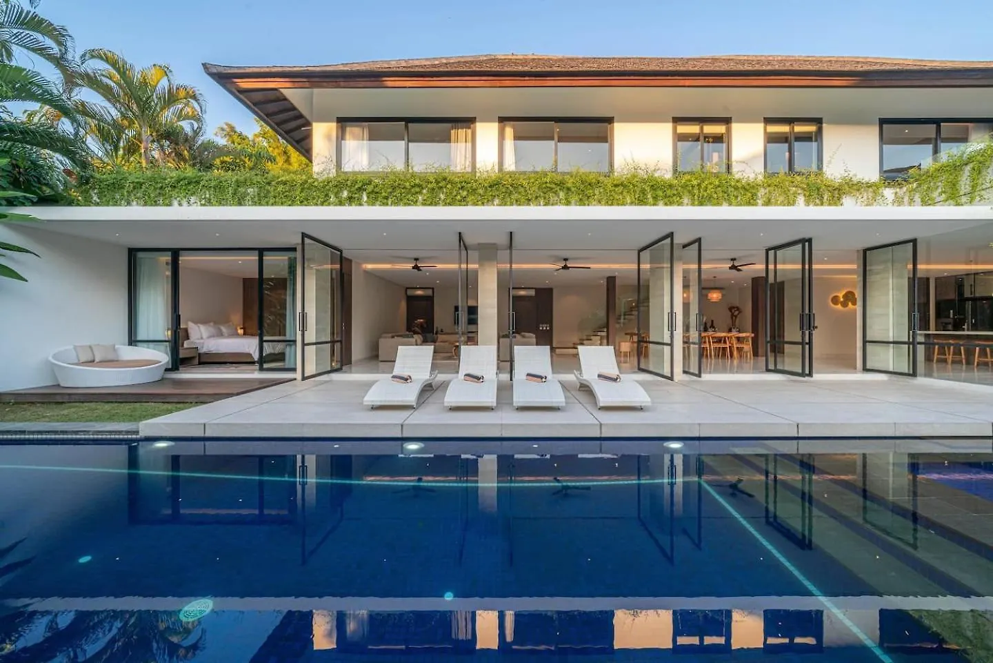 Sujiva Estate - Tranquil 5Br Villa W Huge Pool! Seminyak  Holiday home