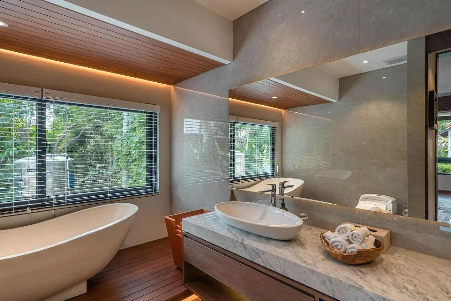Sujiva Estate - Tranquil 5Br Villa W Huge Pool! Seminyak