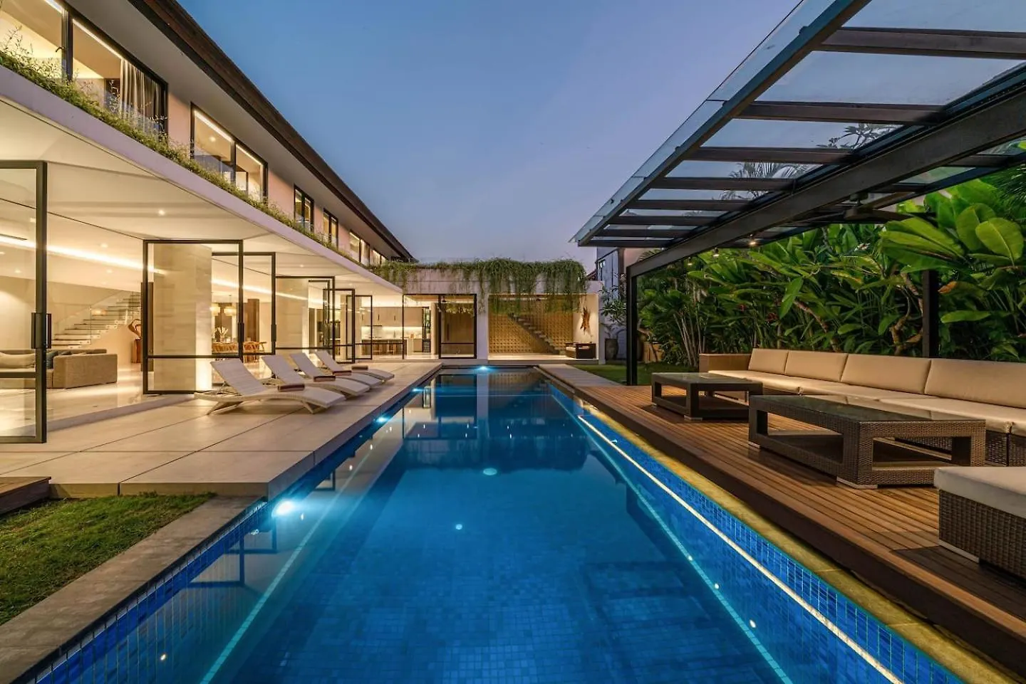 Sujiva Estate - Tranquil 5Br Villa W Huge Pool! Seminyak